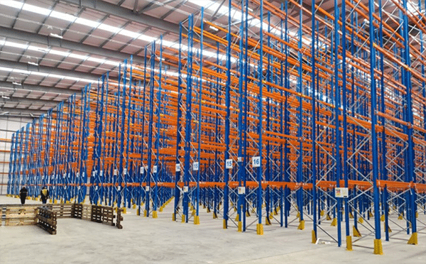 A photo showing a racking system on which ELAN Europe installed racking labels and aisle markers.